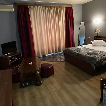 Hotel Era Тбілісі Екстер'єр фото