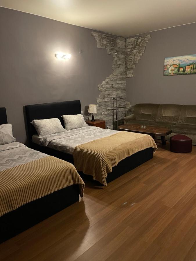 Hotel Era Тбілісі Екстер'єр фото