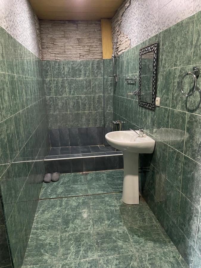 Hotel Era Тбілісі Екстер'єр фото
